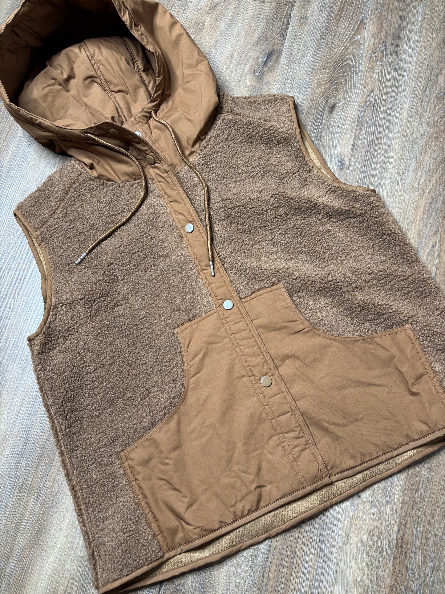 Hooded Sherpa Vest