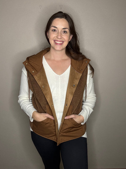 Hooded Sherpa Vest