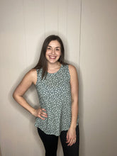 Load image into Gallery viewer, Relaxed Fit Floral Tank