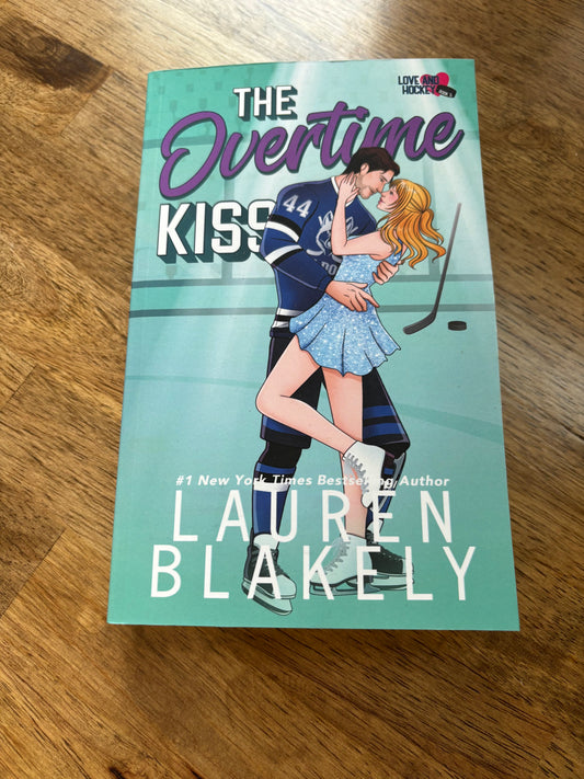 The Overtime Kiss (Love and Hockey #5)