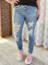 Load image into Gallery viewer, Make a Scene Judy Blue Jeans [Online Exclusive]