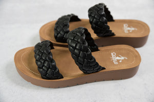 Wind It Up Sandals in Black [Online Exclusive]