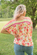 Load image into Gallery viewer, Bright Eyed Floral Top [Online Exclusive]