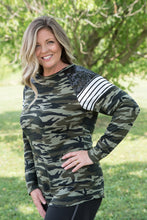 Load image into Gallery viewer, Shimmer &amp; Camo Top [Online Exclusive]