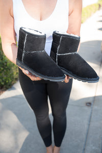 Comfort Boots in Black Corduroy [Online Exclusive]