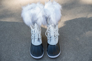 Snow White Boots [Online Exclusive]
