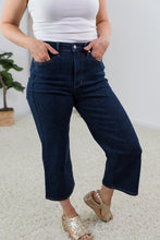 Load image into Gallery viewer, Astounding Tummy Control Cropped Judy Blue Jeans [Online Exclusive]