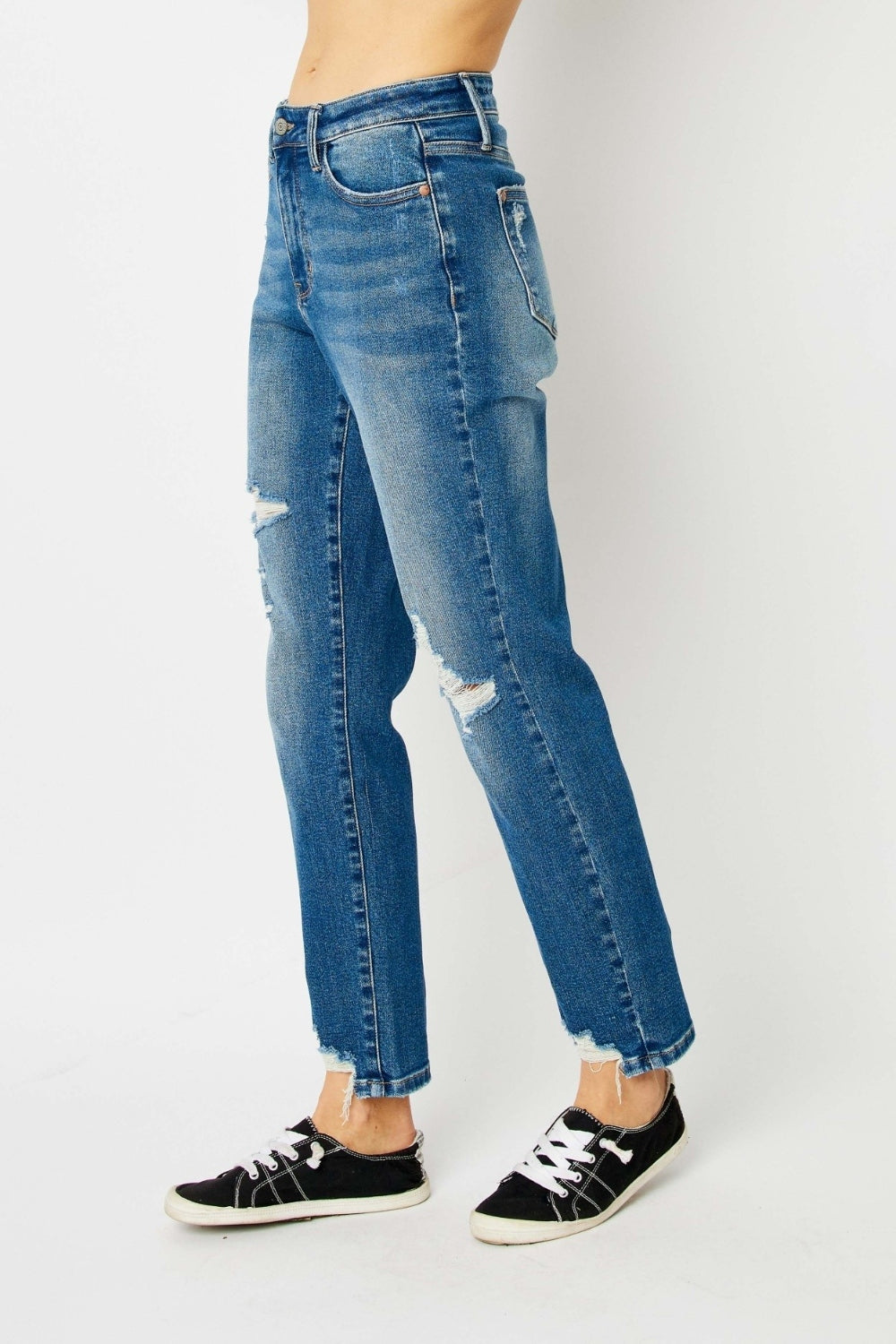 Judy Blue Queen Of Hearts Coin Pocket BF Jeans [Online Exclusive]