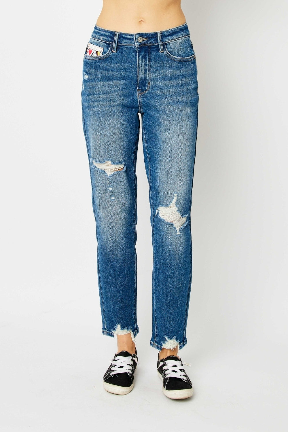 Judy Blue Queen Of Hearts Coin Pocket BF Jeans [Online Exclusive]