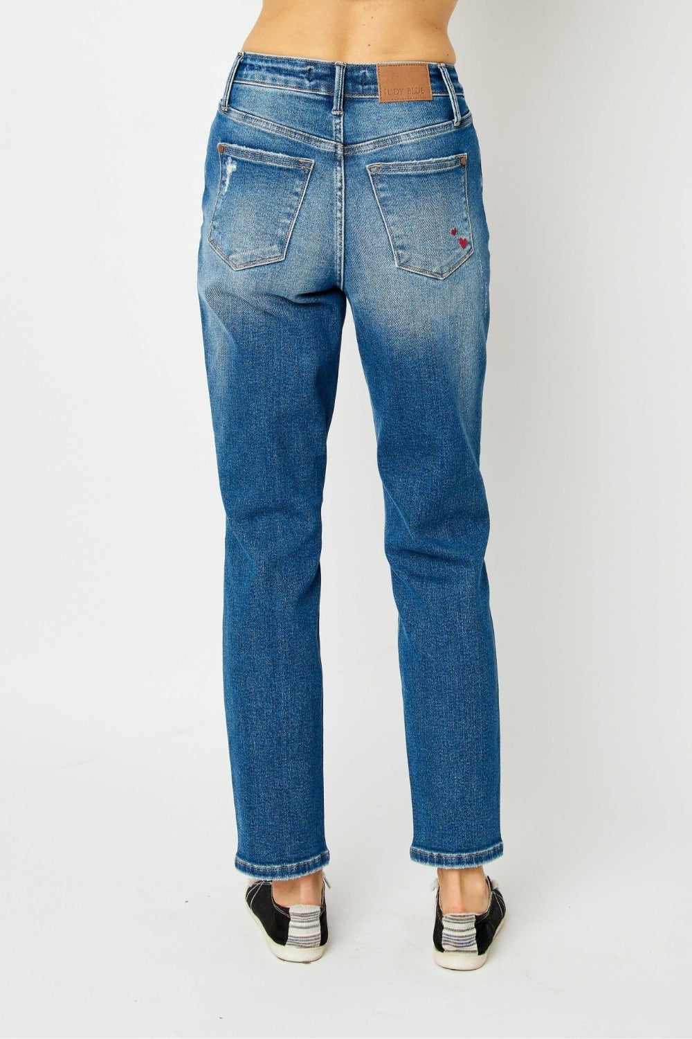 Judy Blue Queen Of Hearts Coin Pocket BF Jeans [Online Exclusive]