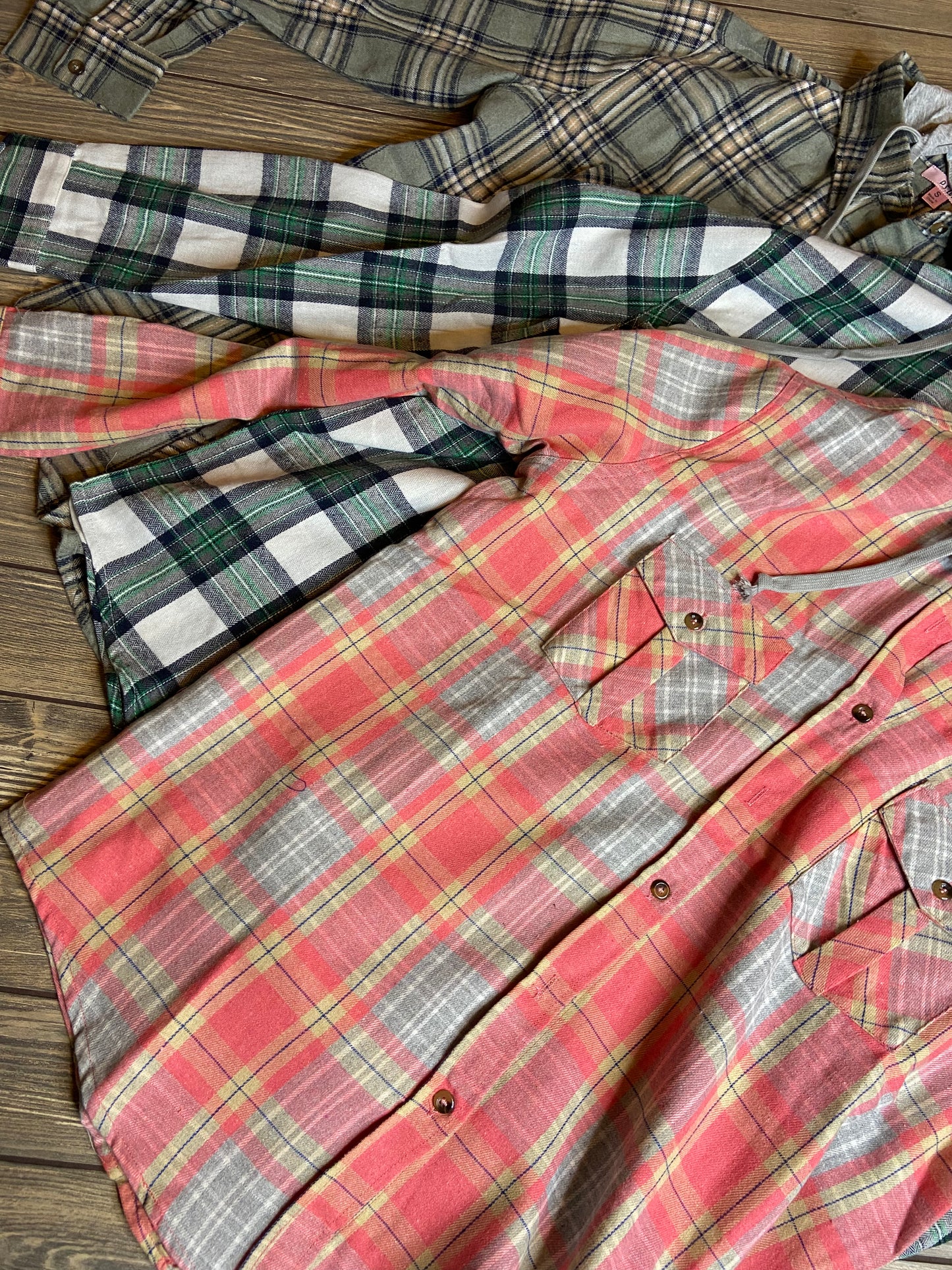 Detachable Hood Plaid Button Down